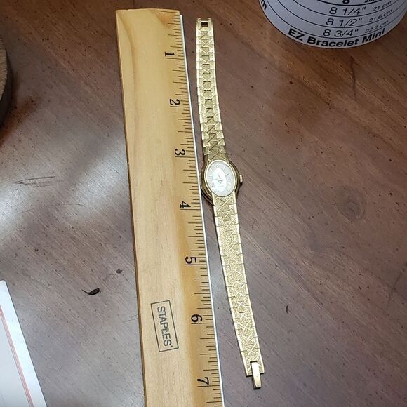 ELGIN II Ladies Wrist Watch Goldtone Slim Band main image 6